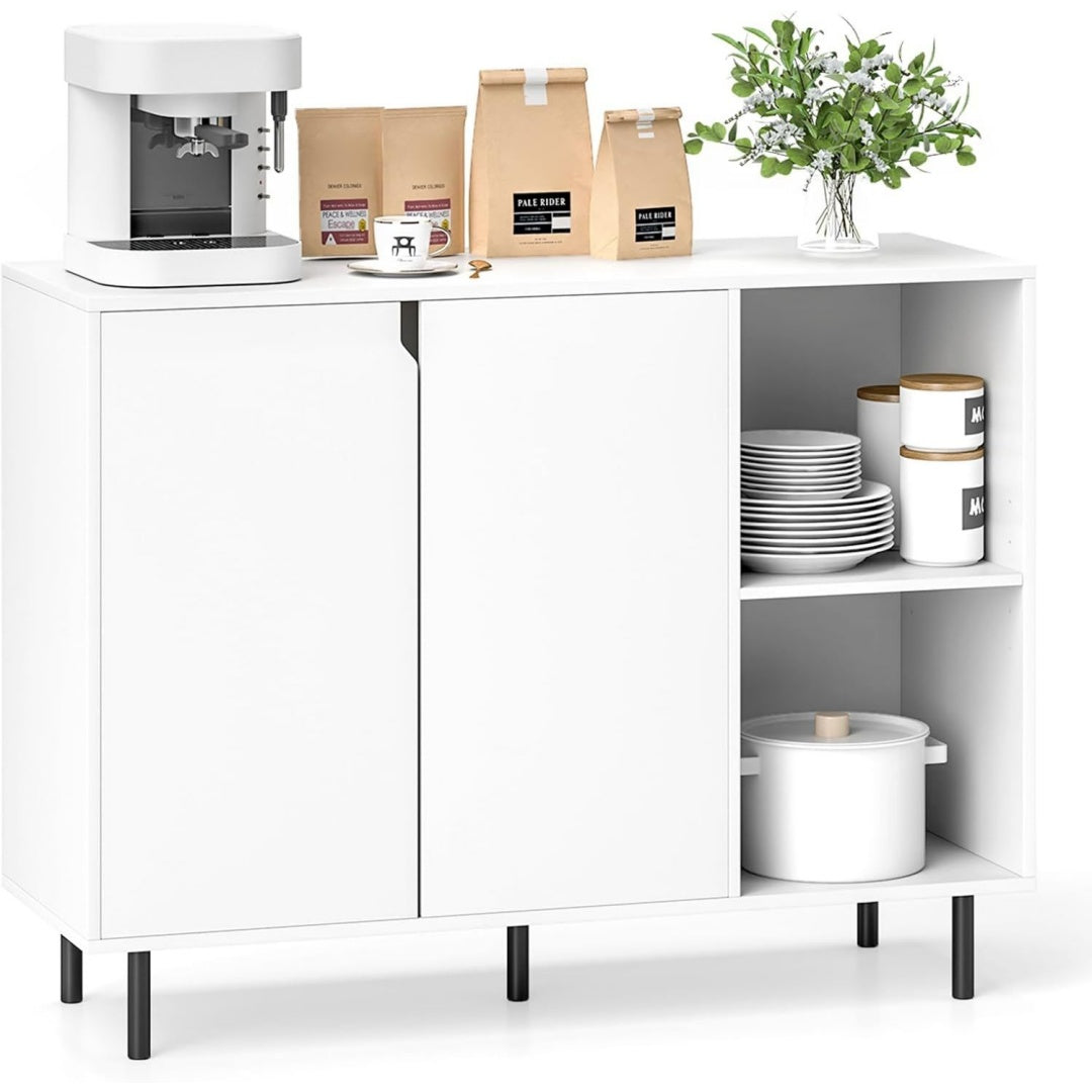 Sideboard mit einem Metallgestell